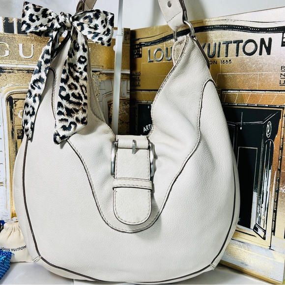 Michael Kors Handbags - Michael Michael Kors Hobo Bag